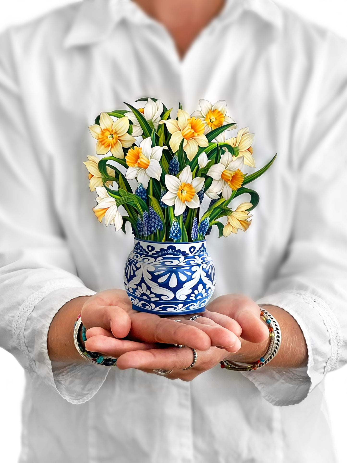 Freshcut Paper Card: MINI English Daffodils